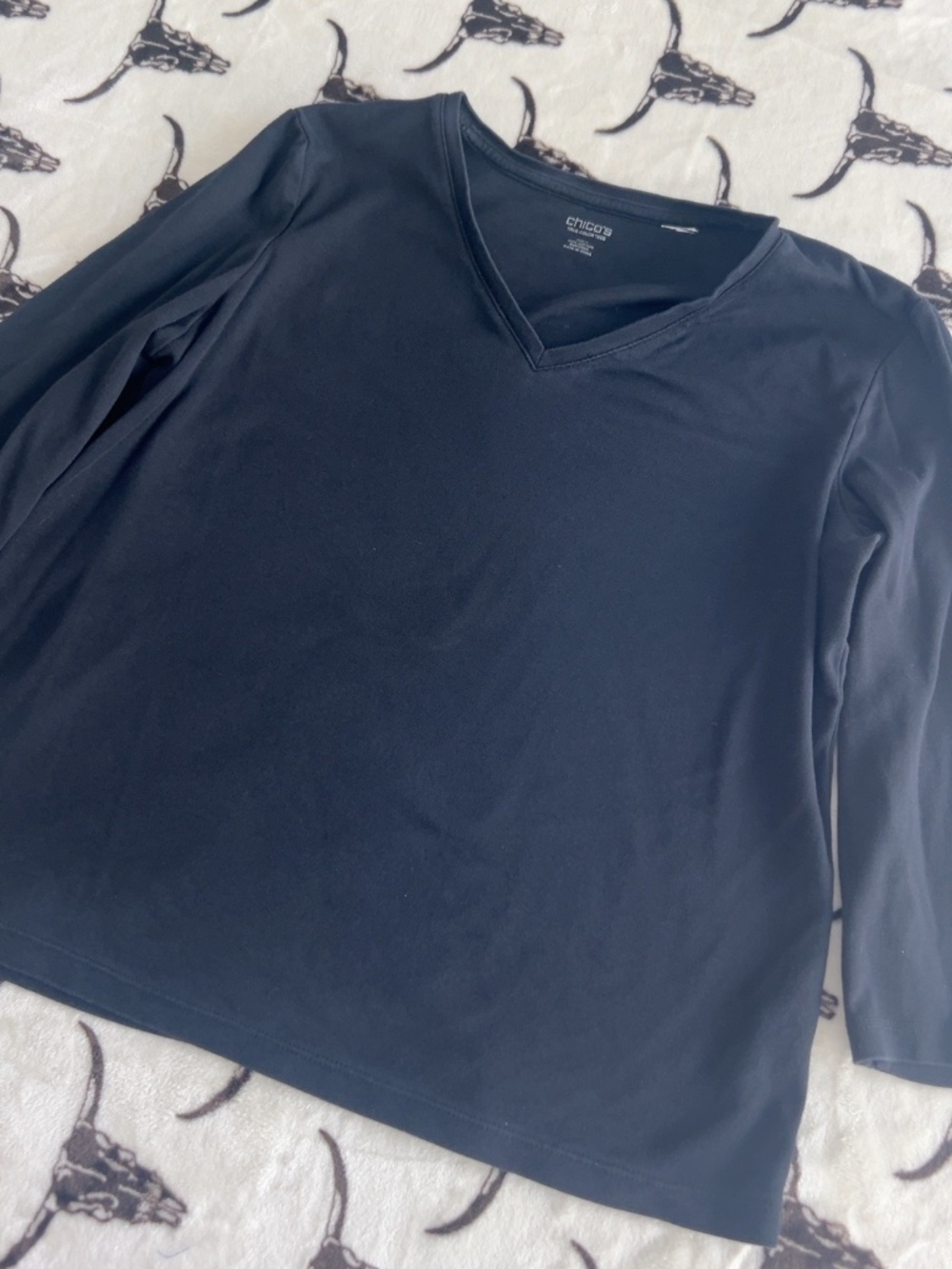 Chico’s True Colors Black V-Neck Long Sleeve Cotton Top Size 2 (L)